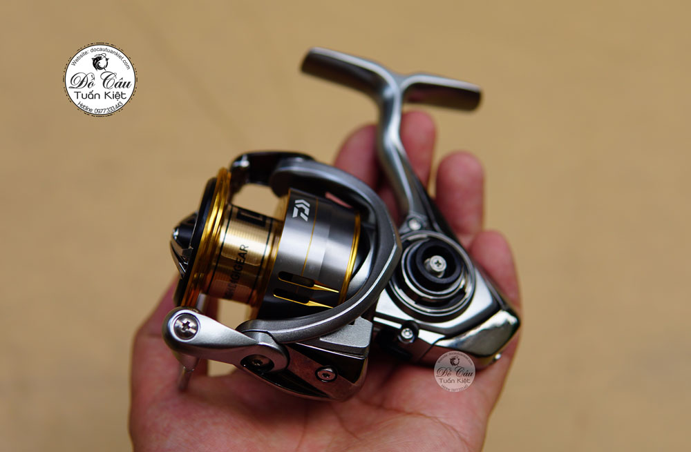 Daiwa-Freams-LT3000D-C